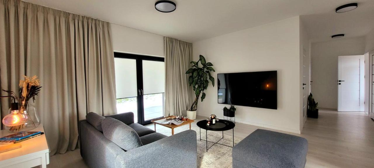 Bast 17 Dom Duzy Parking , Mandoria , Ptak , 2 Sypialnie Lub 1 Sypialnia, Taras , Autostrada A1, Kalinowskiego 17E Wifi 우치 외부 사진