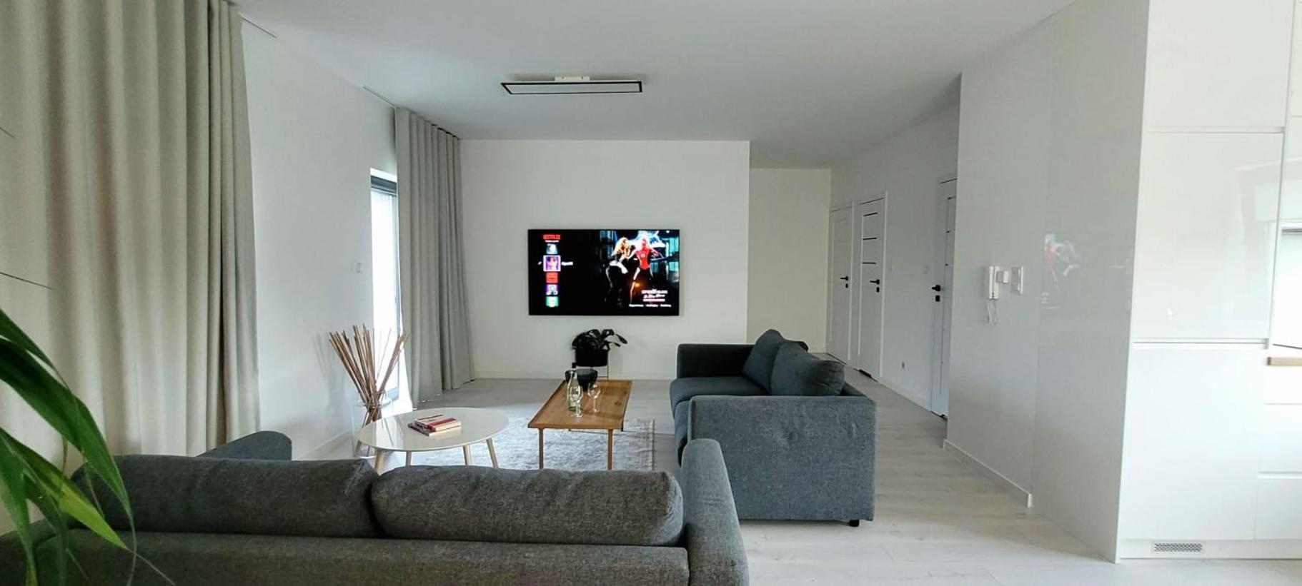 Bast 17 Dom Duzy Parking , Mandoria , Ptak , 2 Sypialnie Lub 1 Sypialnia, Taras , Autostrada A1, Kalinowskiego 17E Wifi 우치 외부 사진
